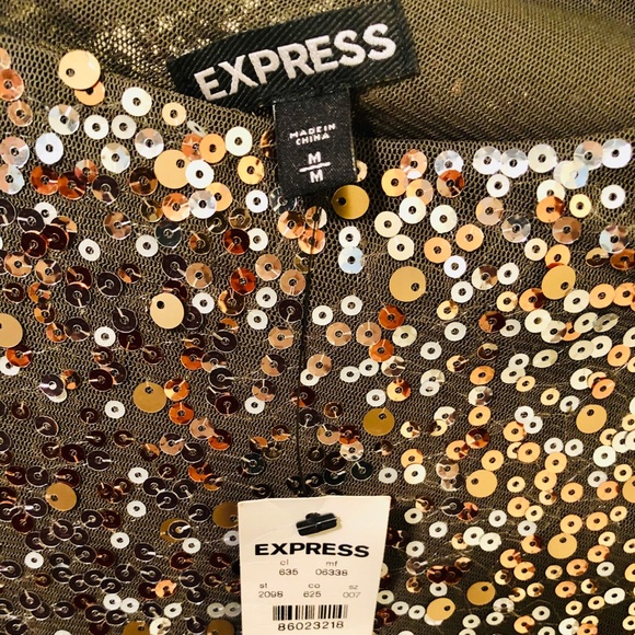 Express Sequen Top - Picture 3 of 3